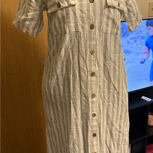 Striped Button-Down Midi Dress in Cream - Picture 1 of 6